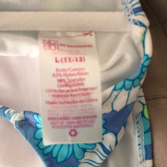 bikini - Picture 3 of 3